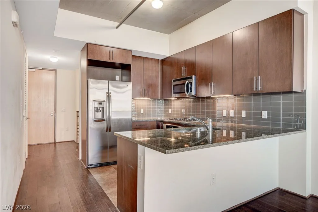 353 Bonneville, Las Vegas, NV 89101