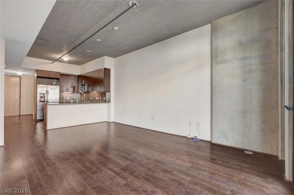 353 Bonneville, Las Vegas, NV 89101