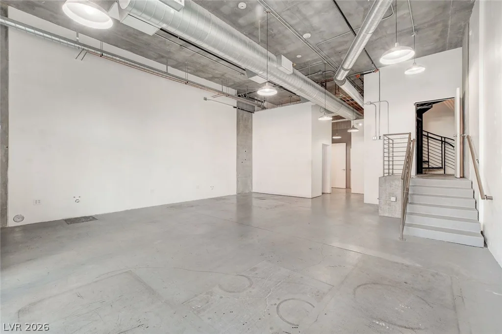 353 Bonneville, Las Vegas, NV 89101