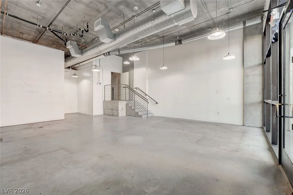 353 Bonneville, Las Vegas, NV 89101