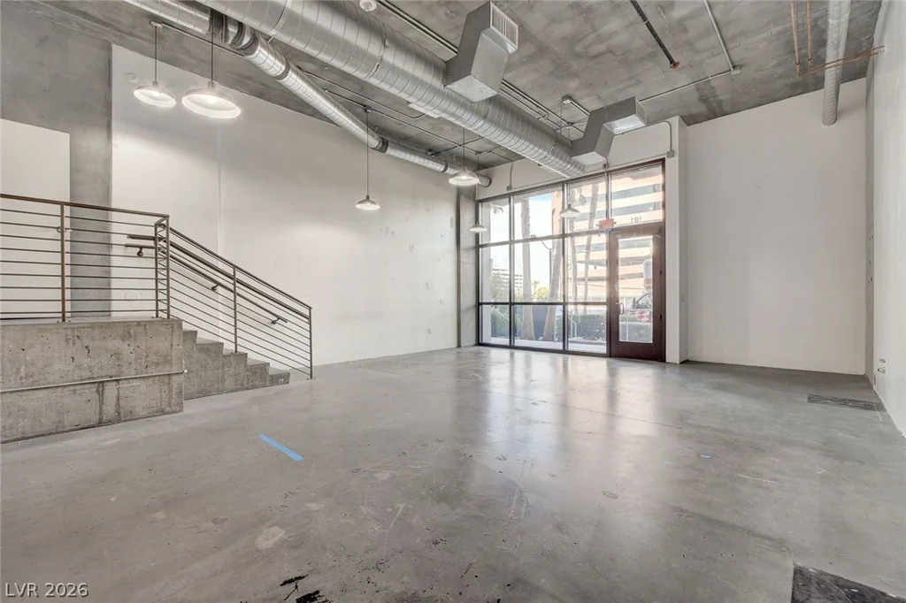 353 Bonneville, Las Vegas, NV 89101