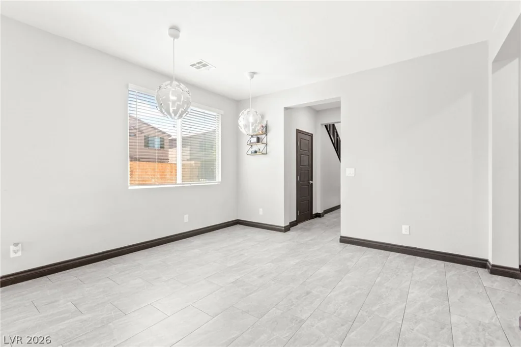 983 Cliff Castle, North Las Vegas, NV 89081