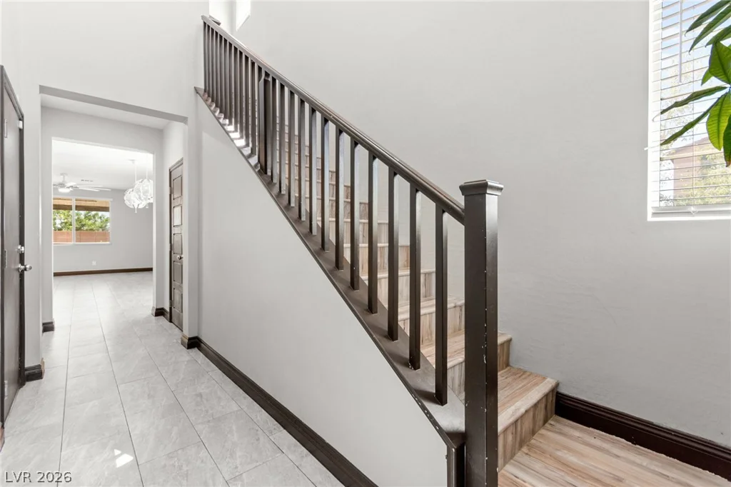 983 Cliff Castle, North Las Vegas, NV 89081