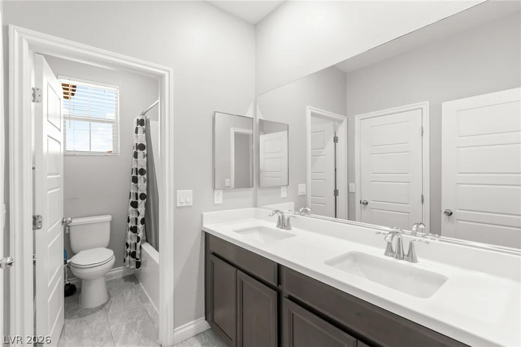 983 Cliff Castle, North Las Vegas, NV 89081