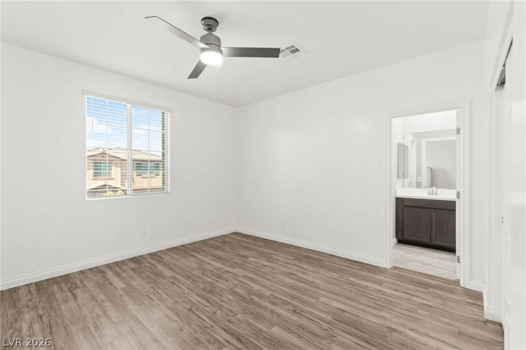983 Cliff Castle, North Las Vegas, NV 89081
