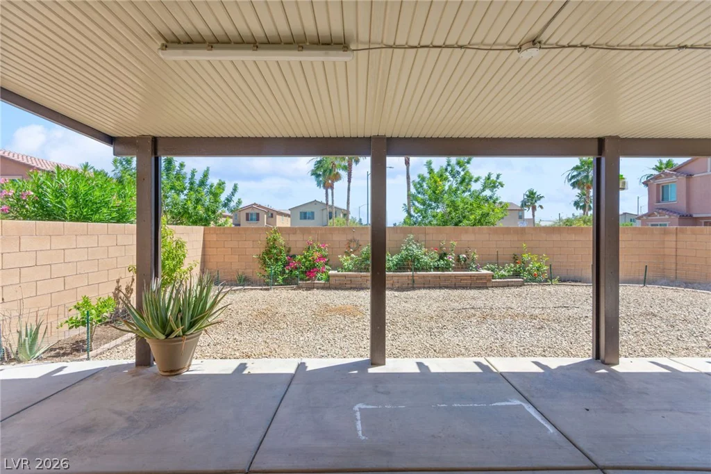 983 Cliff Castle, North Las Vegas, NV 89081