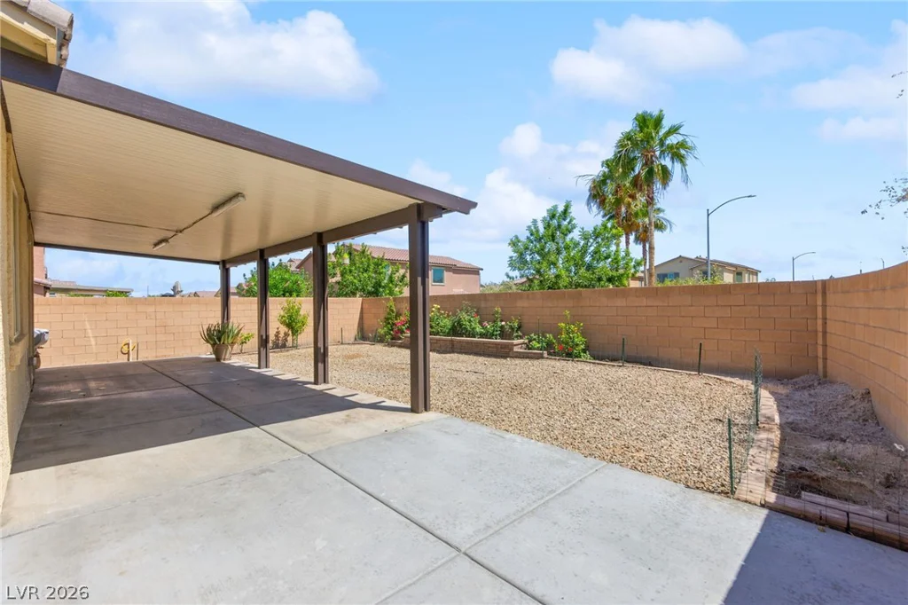 983 Cliff Castle, North Las Vegas, NV 89081