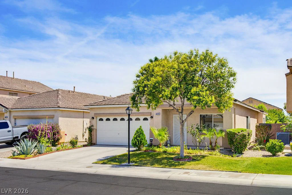 4825 Cascade Pools, Las Vegas, NV 89131