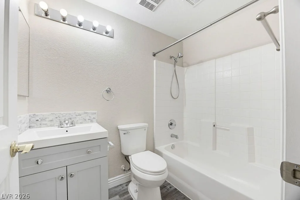 4825 Cascade Pools, Las Vegas, NV 89131