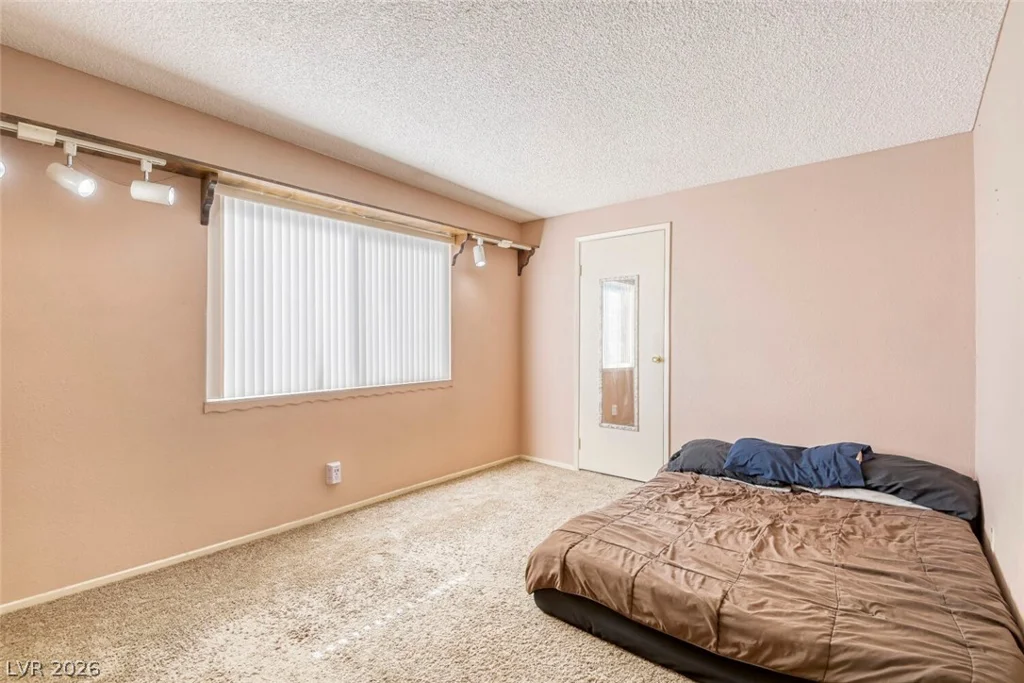 4785 Millbrook, Las Vegas, NV 89147