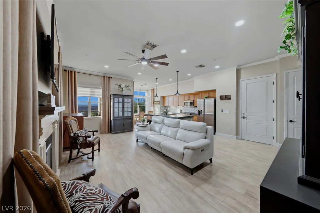 25 Strada Di Circolo, Henderson, NV 89011