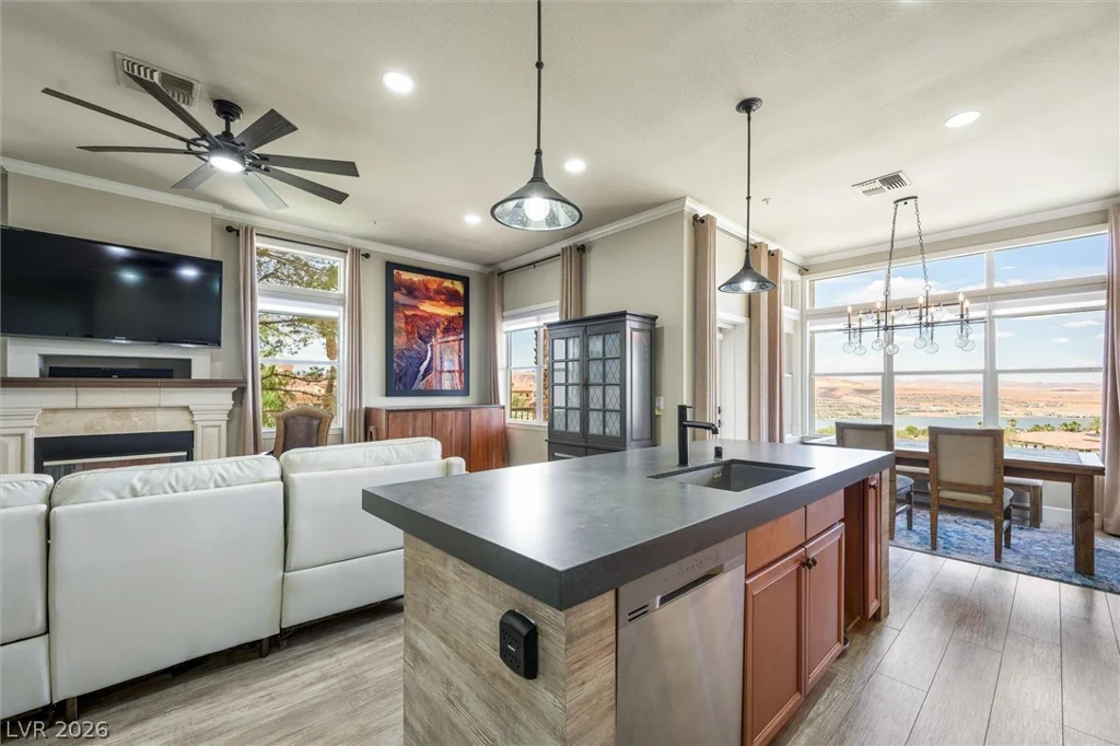 25 Strada Di Circolo, Henderson, NV 89011