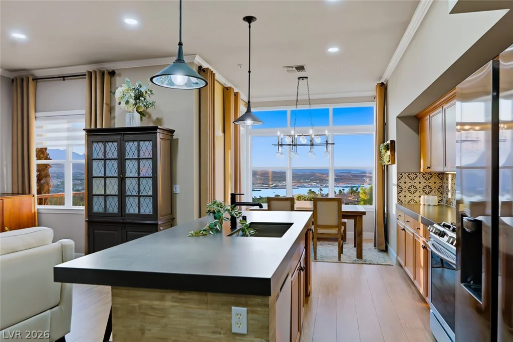 25 Strada Di Circolo, Henderson, NV 89011