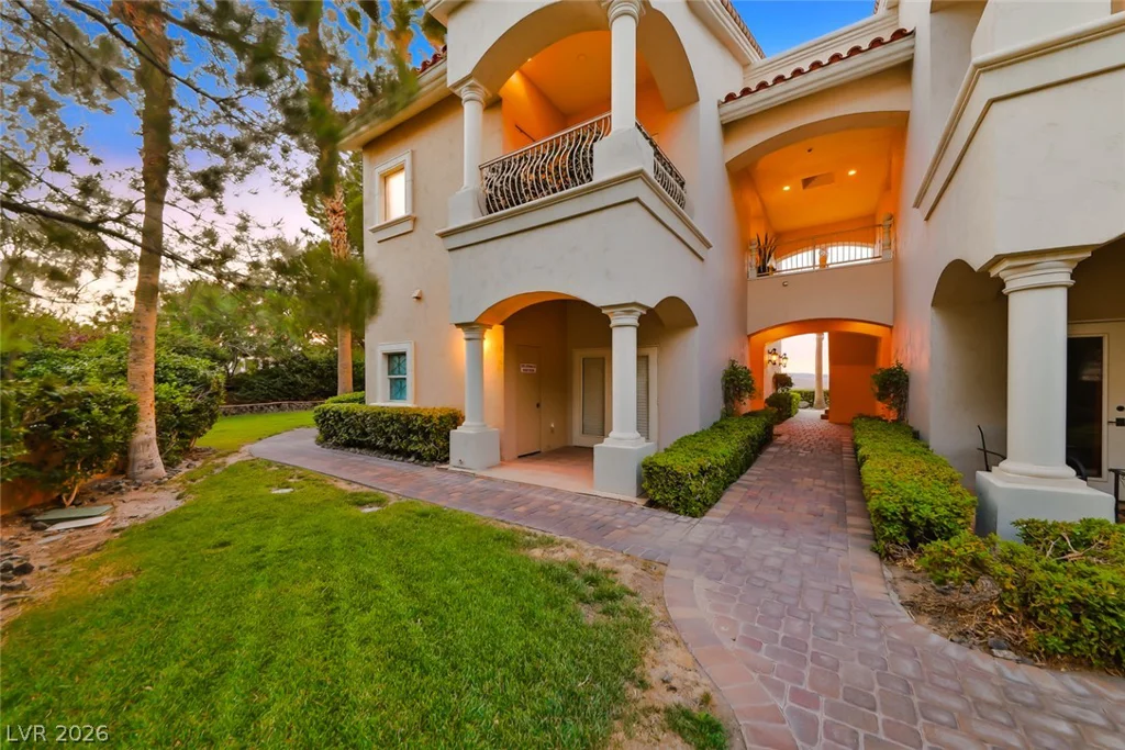 25 Strada Di Circolo, Henderson, NV 89011