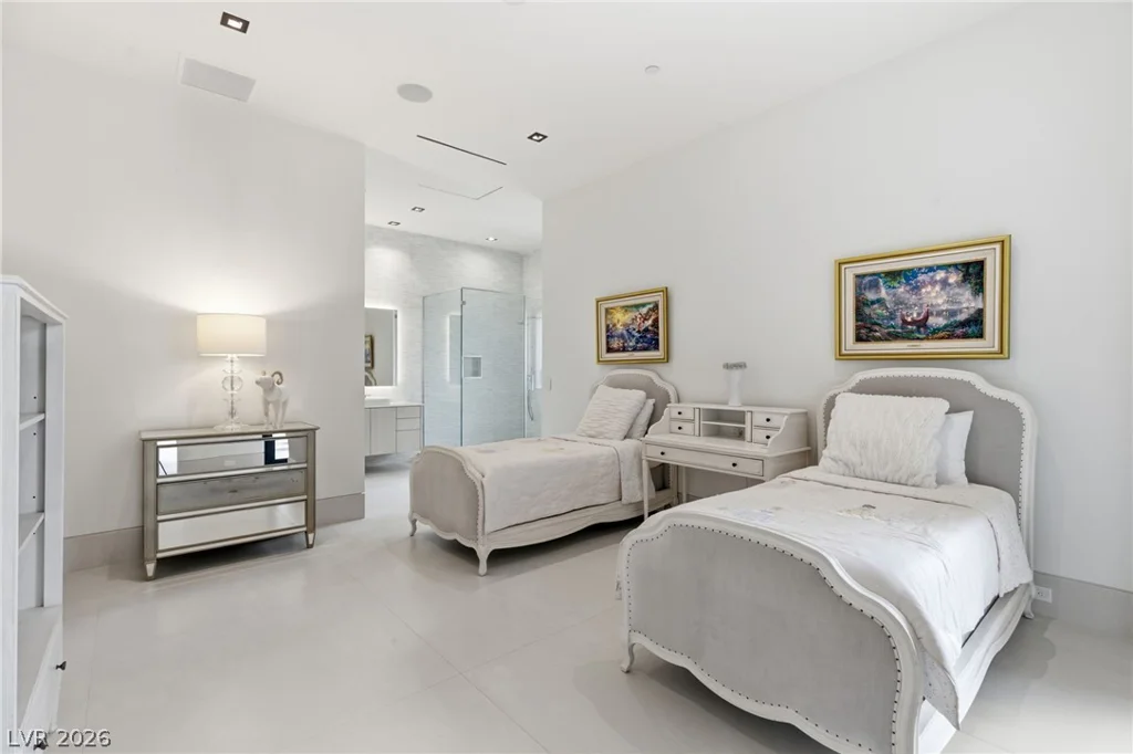63 Midnight Sky, Las Vegas, NV 89135