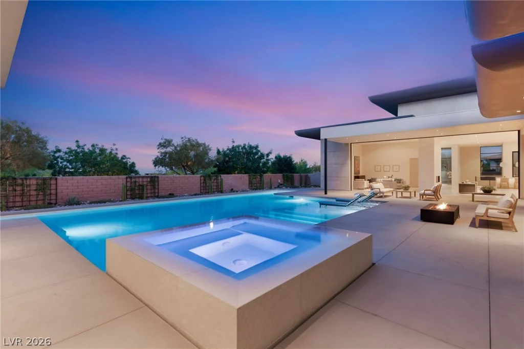 63 Midnight Sky, Las Vegas, NV 89135