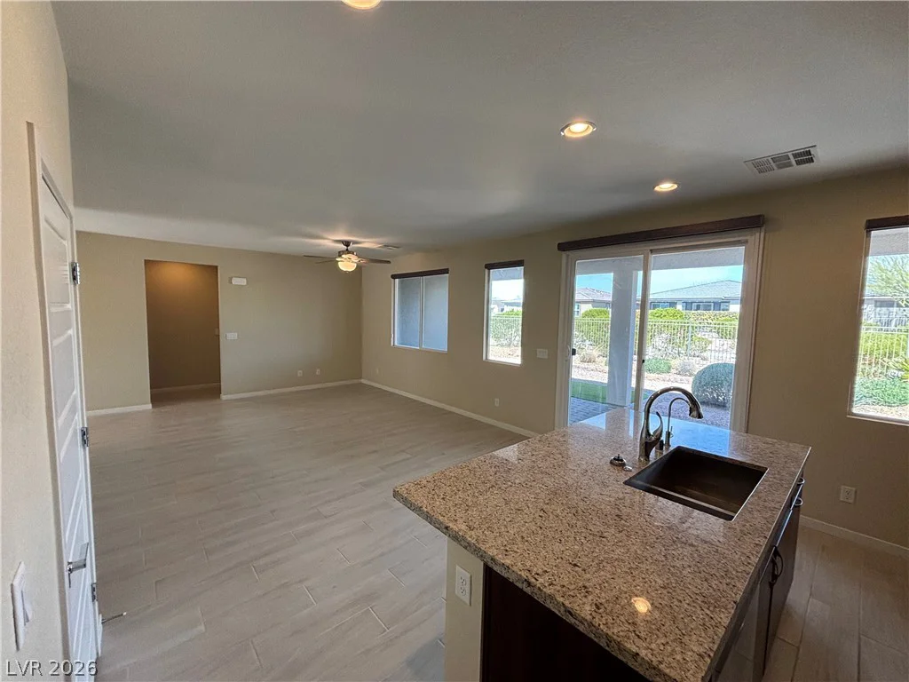 4882 Beacon Ridge, Pahrump, NV 89061