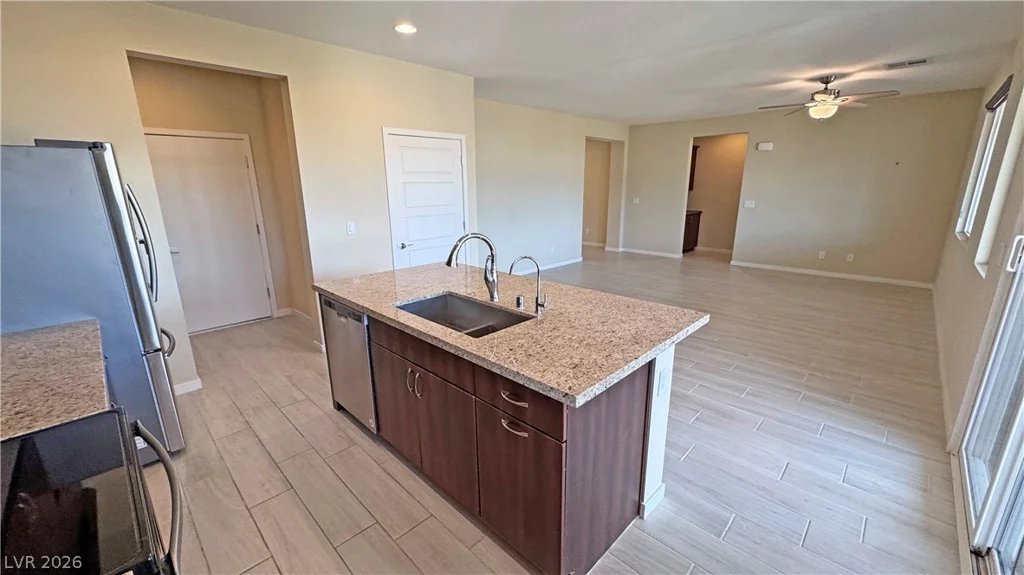 4882 Beacon Ridge, Pahrump, NV 89061