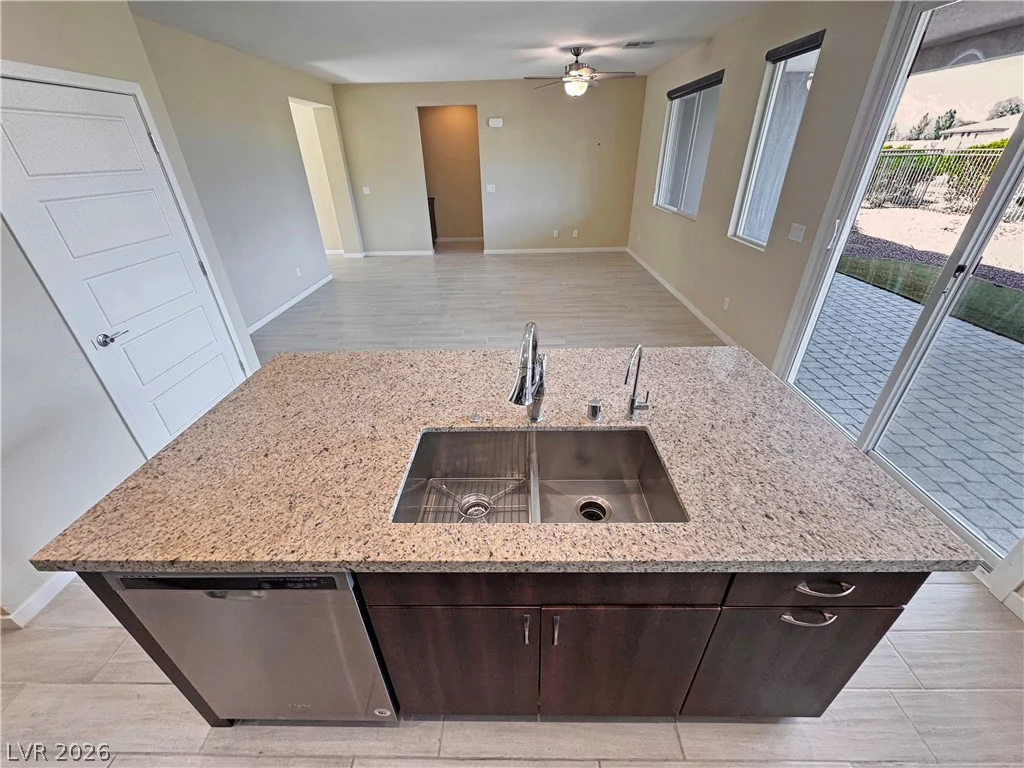 4882 Beacon Ridge, Pahrump, NV 89061