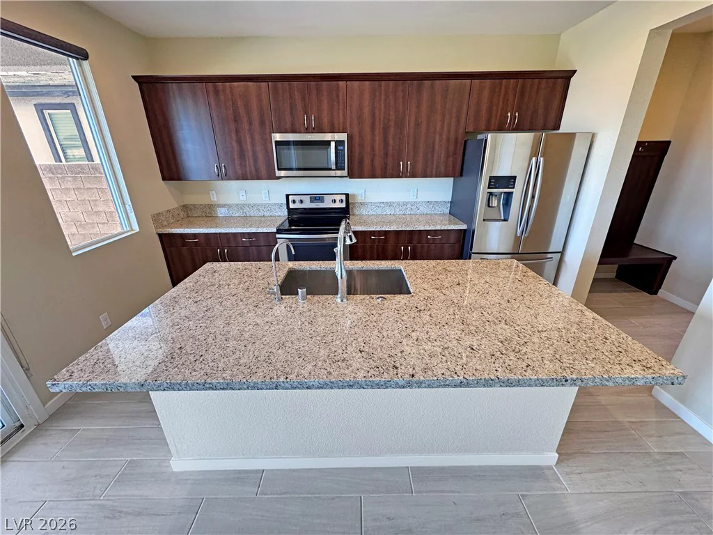 4882 Beacon Ridge, Pahrump, NV 89061