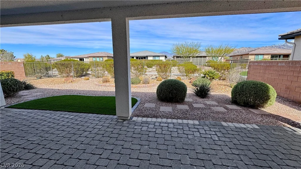 4882 Beacon Ridge, Pahrump, NV 89061