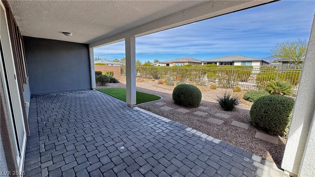 4882 Beacon Ridge, Pahrump, NV 89061