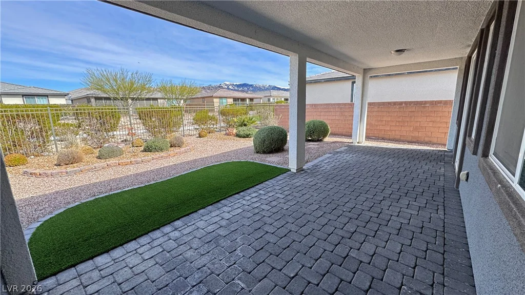 4882 Beacon Ridge, Pahrump, NV 89061