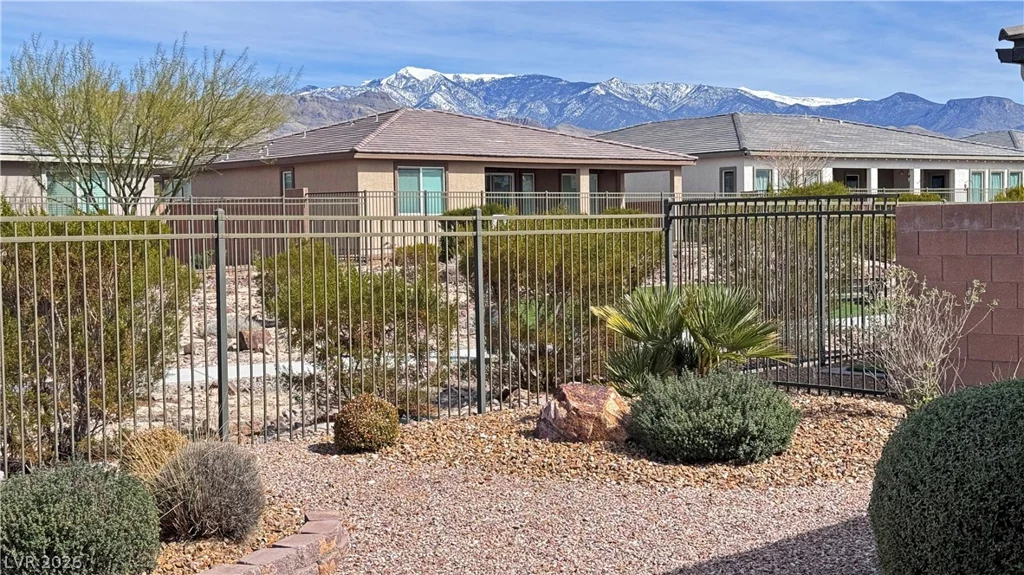4882 Beacon Ridge, Pahrump, NV 89061