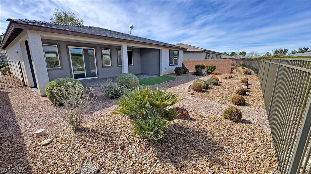 4882 Beacon Ridge, Pahrump, NV 89061