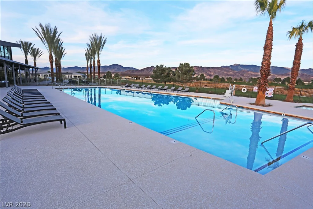 4882 Beacon Ridge, Pahrump, NV 89061