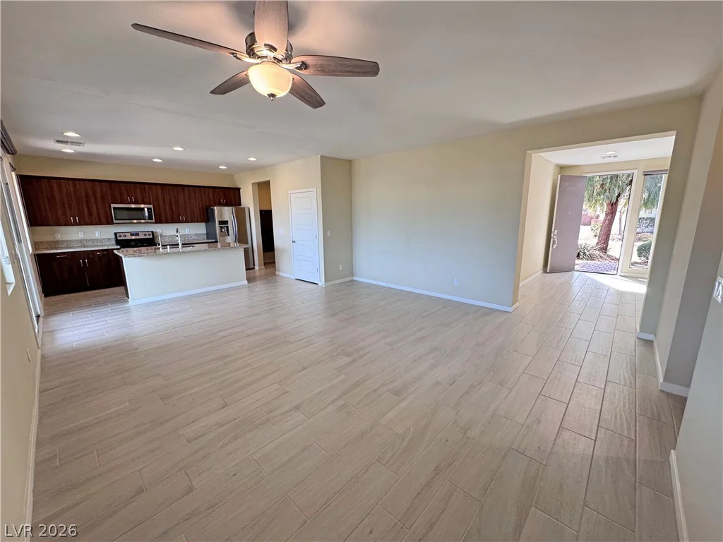 4882 Beacon Ridge, Pahrump, NV 89061
