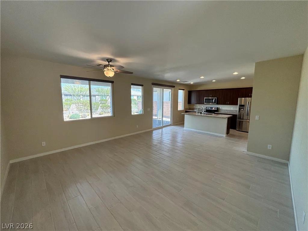 4882 Beacon Ridge, Pahrump, NV 89061