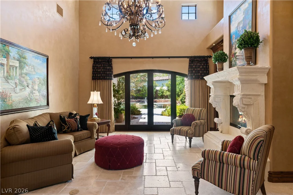 11 Olympia Hills, Las Vegas, NV 89141