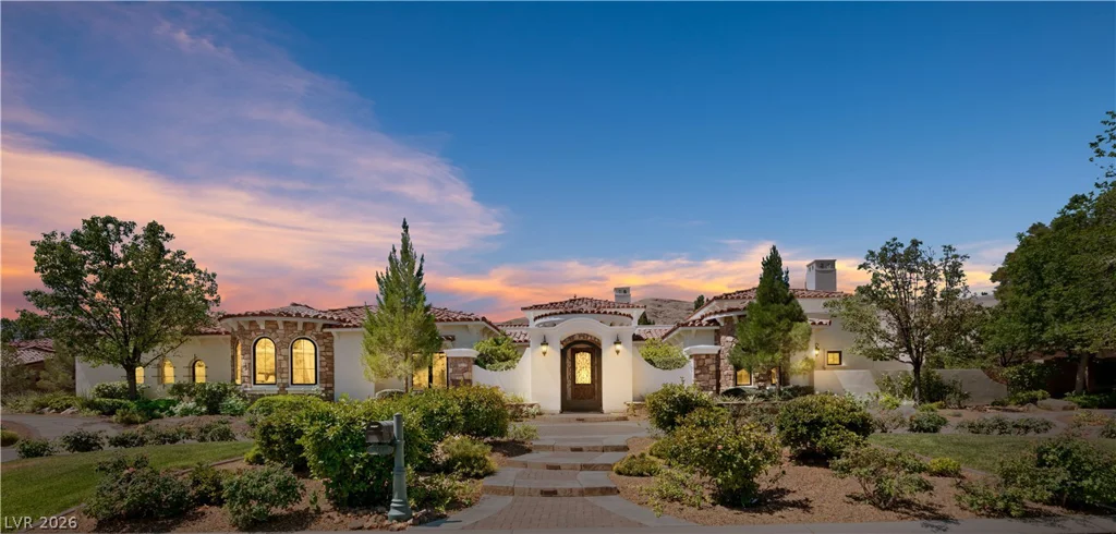 11 Olympia Hills, Las Vegas, NV 89141