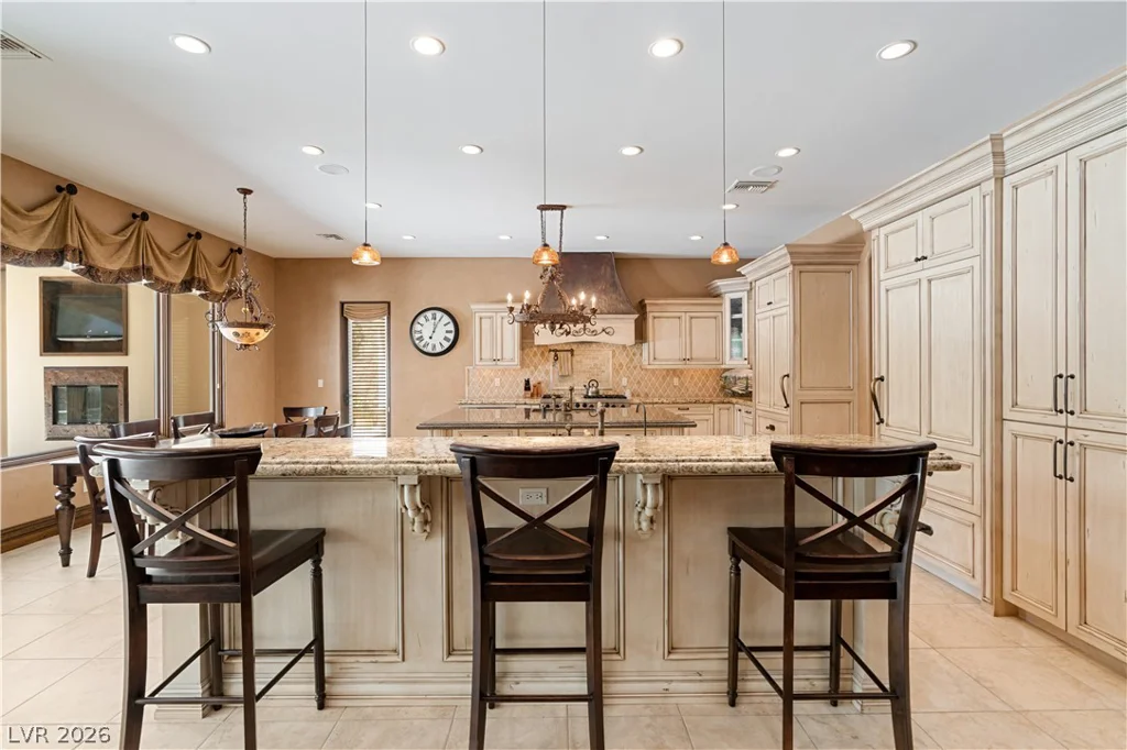 11 Olympia Hills, Las Vegas, NV 89141