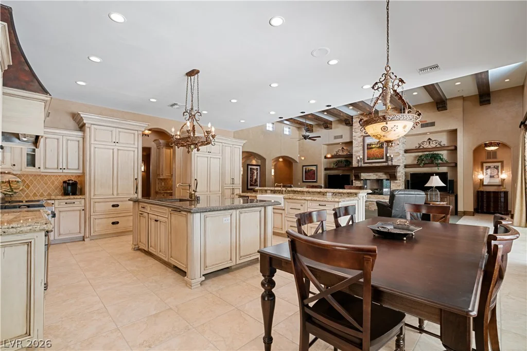 11 Olympia Hills, Las Vegas, NV 89141