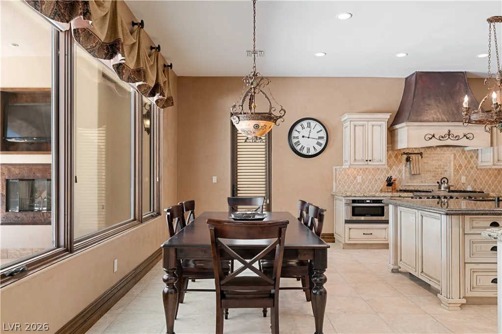 11 Olympia Hills, Las Vegas, NV 89141