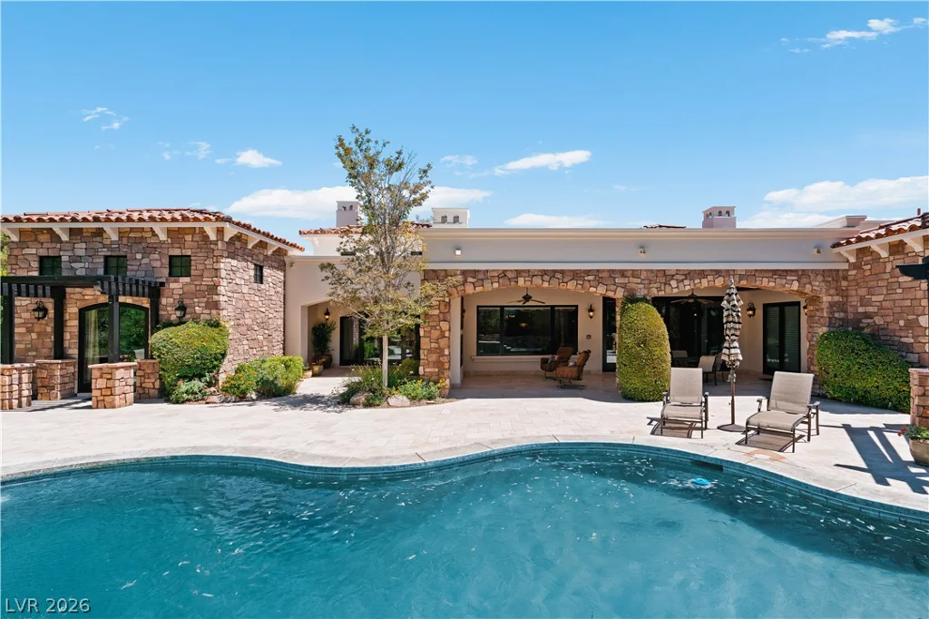 11 Olympia Hills, Las Vegas, NV 89141