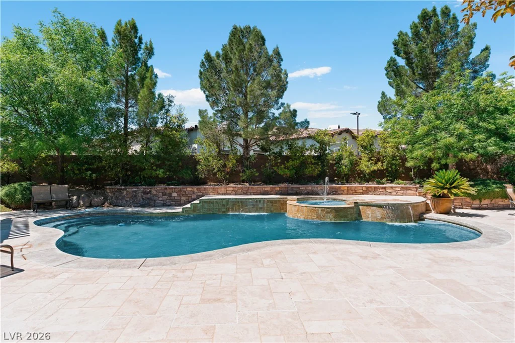 11 Olympia Hills, Las Vegas, NV 89141