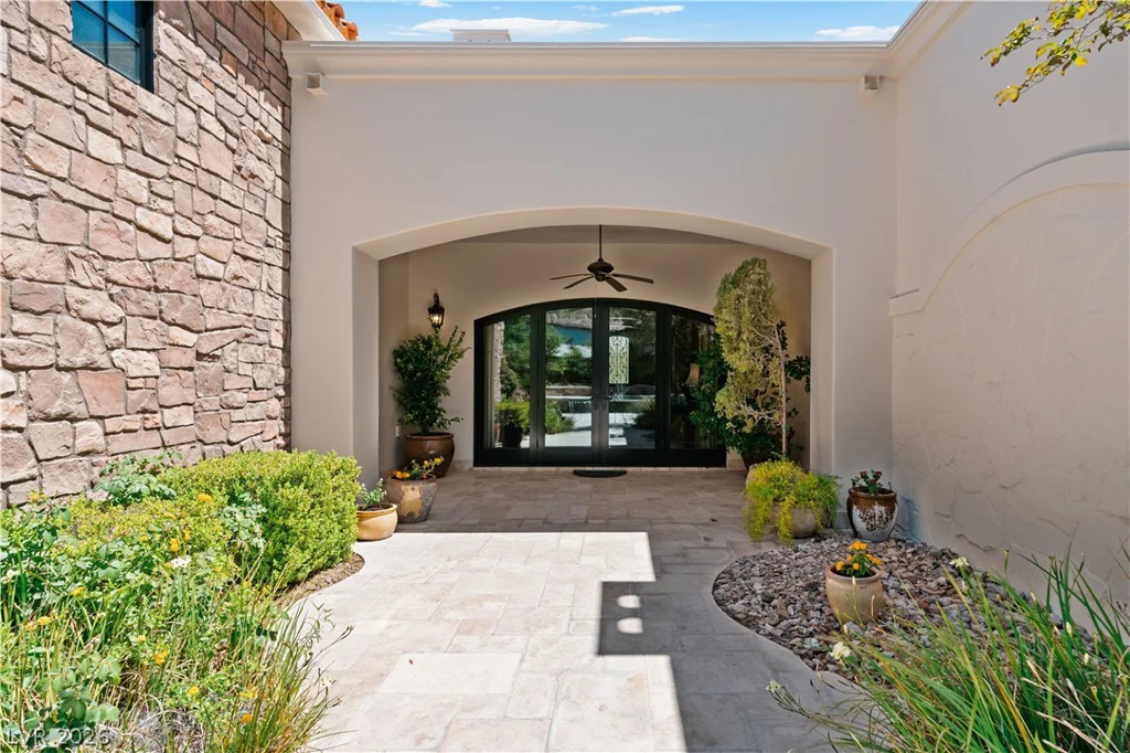 11 Olympia Hills, Las Vegas, NV 89141