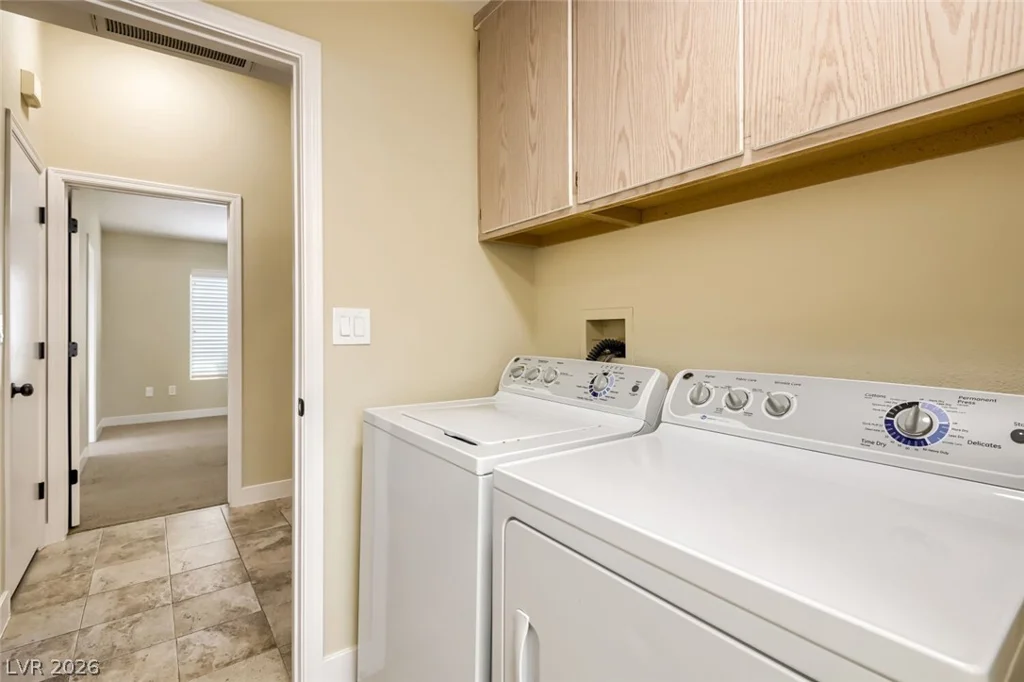 431 Golden State, Henderson, NV 89012
