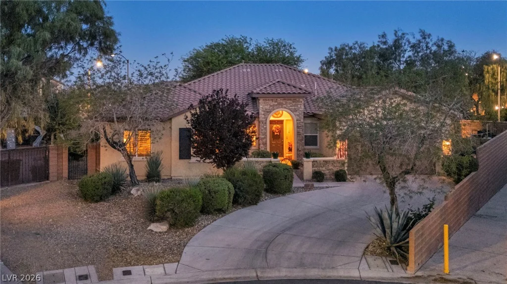 10372 Hawks Wing, Las Vegas, NV 89178