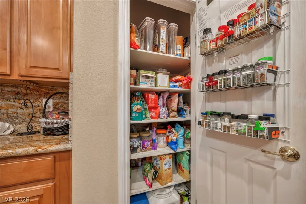 10372 Hawks Wing, Las Vegas, NV 89178