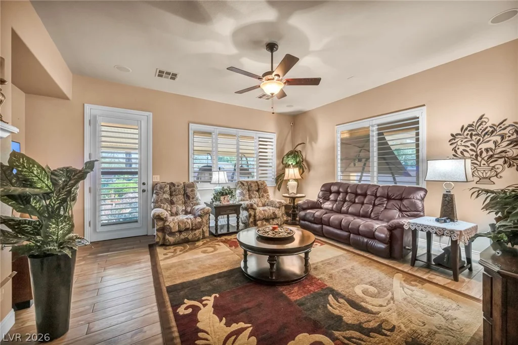 10372 Hawks Wing, Las Vegas, NV 89178