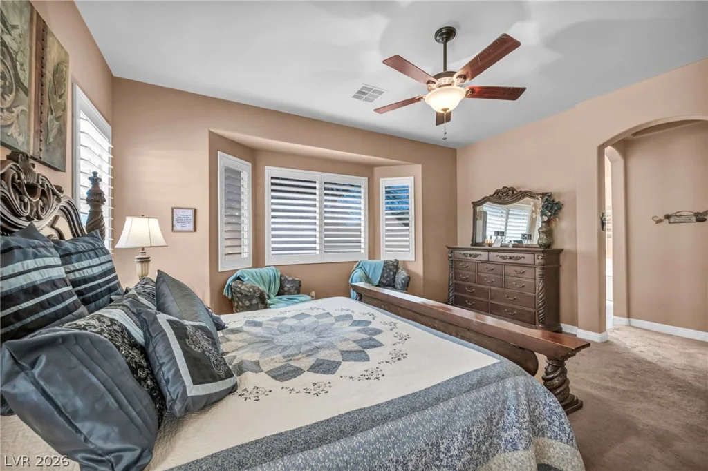 10372 Hawks Wing, Las Vegas, NV 89178