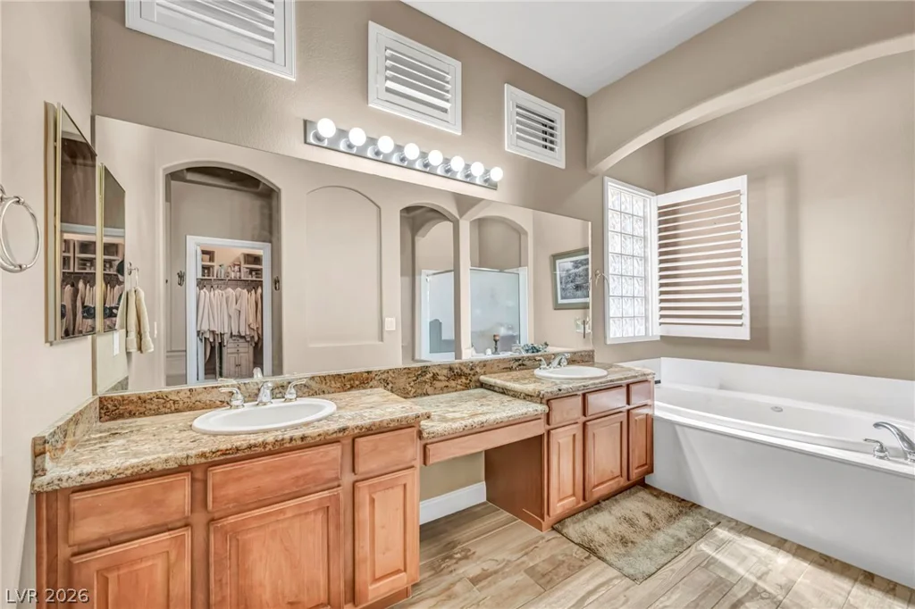 10372 Hawks Wing, Las Vegas, NV 89178