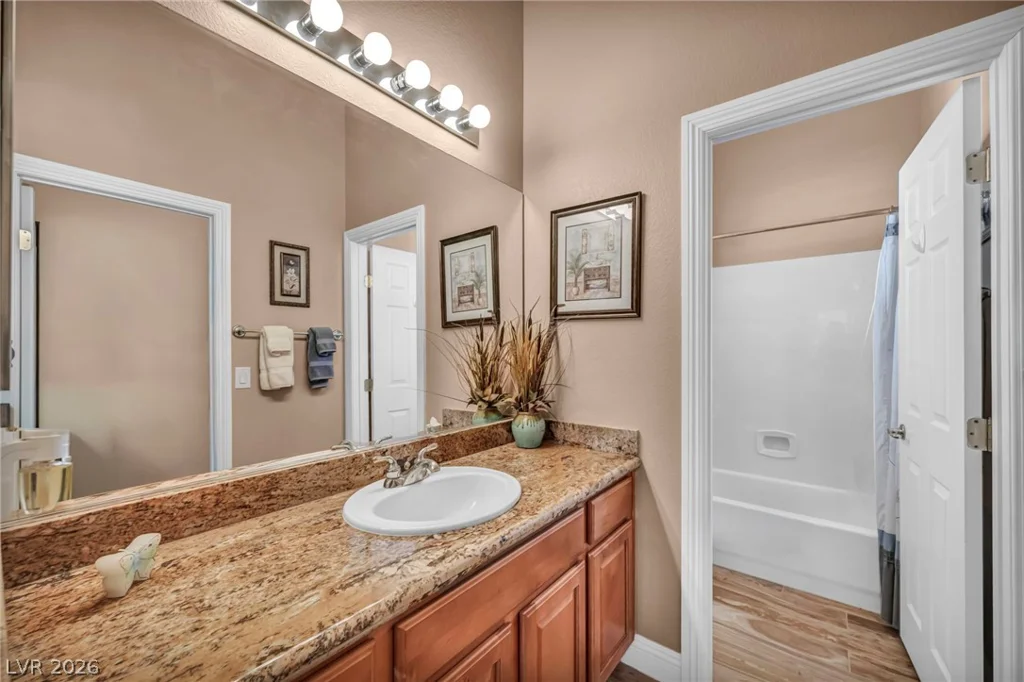 10372 Hawks Wing, Las Vegas, NV 89178
