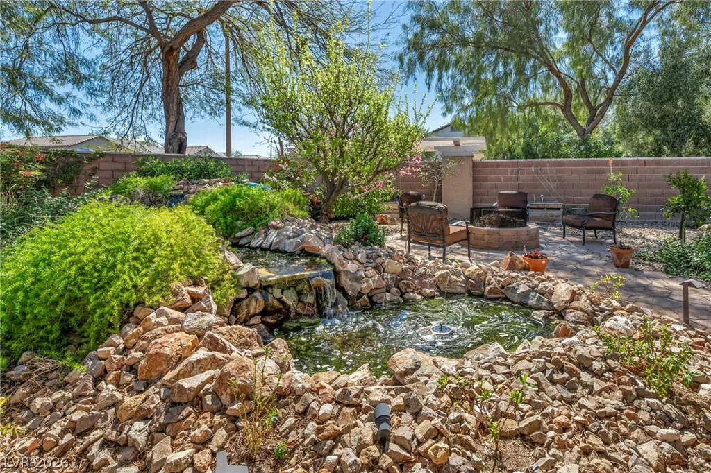 10372 Hawks Wing, Las Vegas, NV 89178