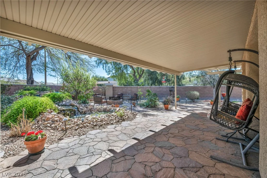 10372 Hawks Wing, Las Vegas, NV 89178