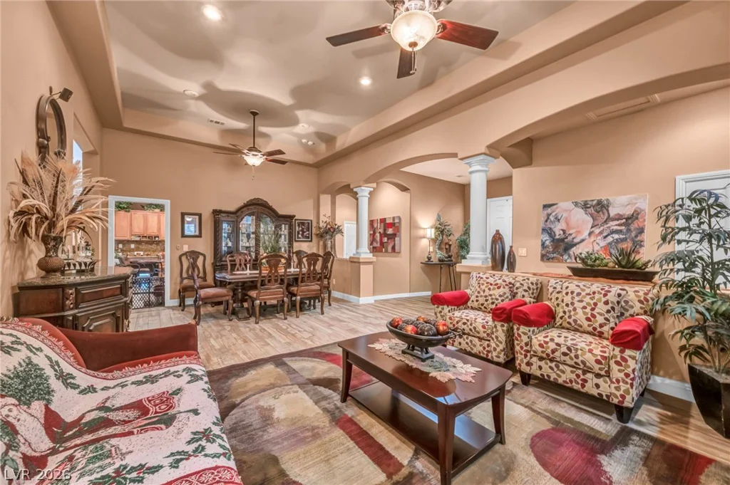 10372 Hawks Wing, Las Vegas, NV 89178